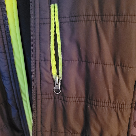 Boy's snow jacket - Picture 4 of 5